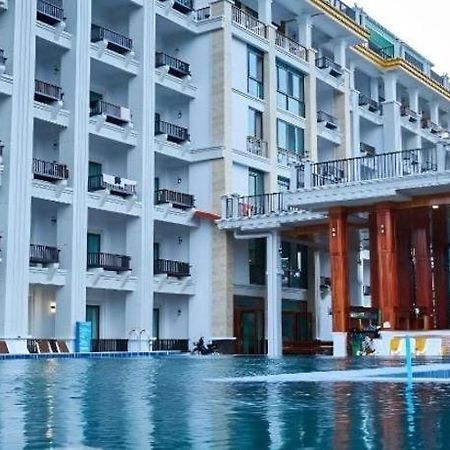 Thavisouk Riverside Hotel Vang Vieng Esterno foto