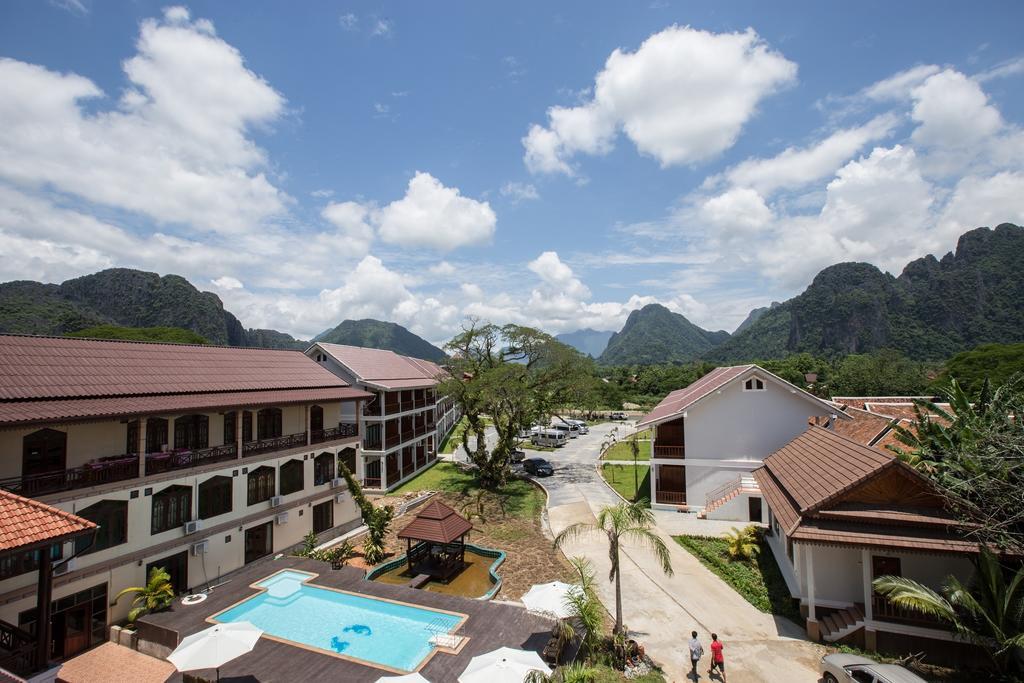 Thavisouk Riverside Hotel Vang Vieng Esterno foto