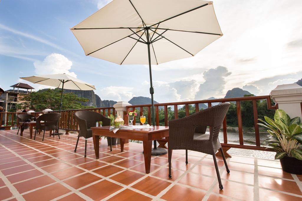 Thavisouk Riverside Hotel Vang Vieng Esterno foto