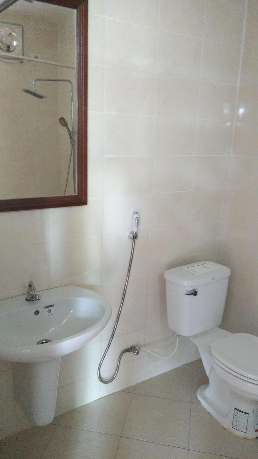 Thavisouk Riverside Hotel Vang Vieng Esterno foto