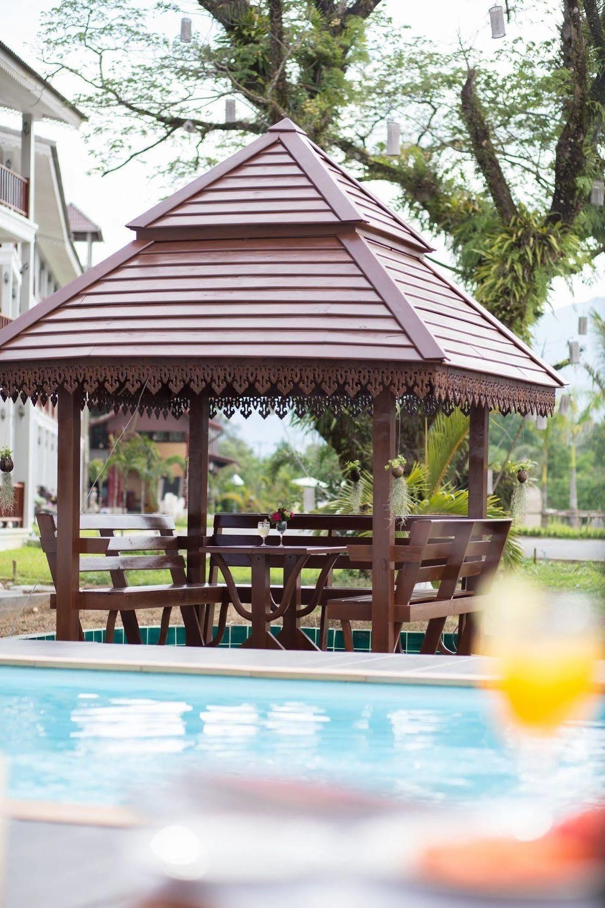 Thavisouk Riverside Hotel Vang Vieng Esterno foto