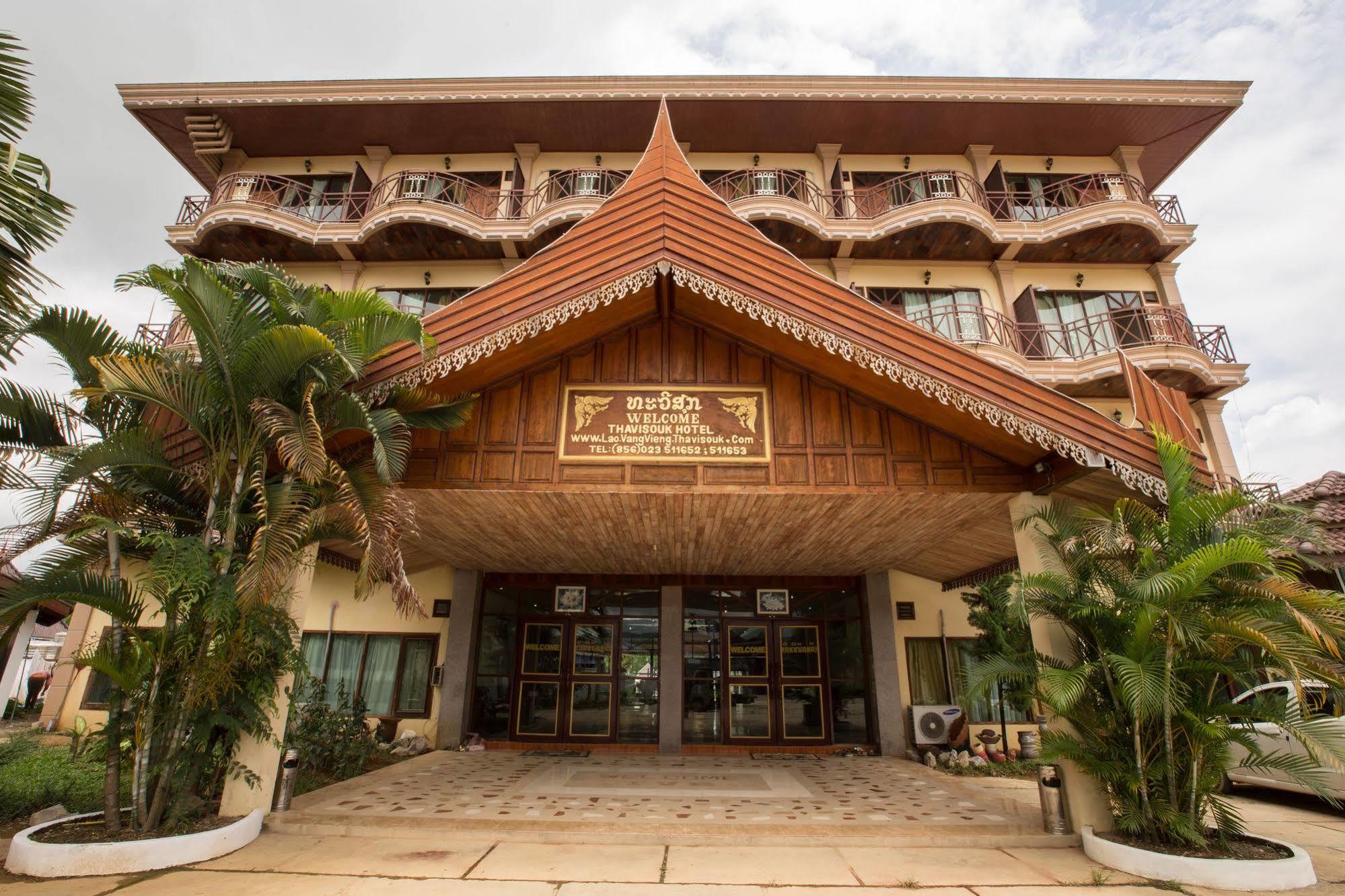 Thavisouk Riverside Hotel Vang Vieng Esterno foto